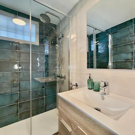 Tar11d - Estudio Con Vistas Al Mar, Wifi, Smart Tv, Fire Stick Amazon, En El Centro, A 600 Metros Playa *