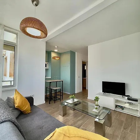 Tar11d - Estudio Con Vistas Al Mar, Wifi, Smart Tv, Fire Stick Amazon, En El Centro, A 600 Metros Playa