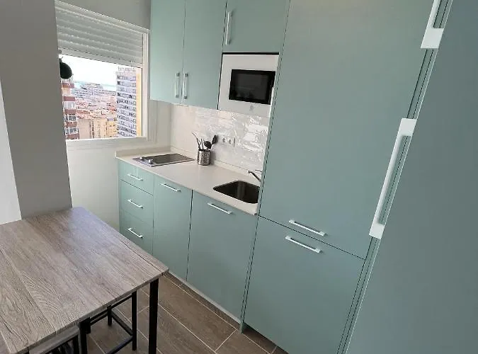 Tar11d - Estudio Con Vistas Al Mar, Wifi, Smart Tv, Fire Stick Amazon, En El Centro, A 600 Metros Playa * Torremolinos