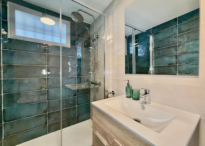 Tar11d - Estudio Con Vistas Al Mar, Wifi, Smart Tv, Fire Stick Amazon, En El Centro, A 600 Metros Playa *