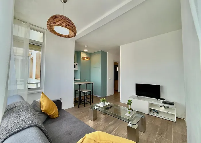 Tar11d - Estudio Con Vistas Al Mar, Wifi, Smart Tv, Fire Stick Amazon, En El Centro, A 600 Metros Playa