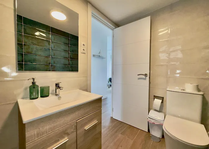 Tar11d - Estudio Con Vistas Al Mar, Wifi, Smart Tv, Fire Stick Amazon, En El Centro, A 600 Metros Playa