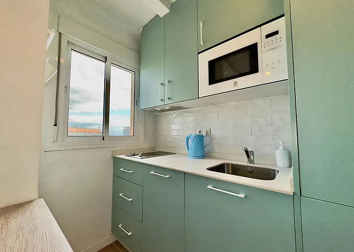 Tar11d - Estudio Con Vistas Al Mar, Wifi, Smart Tv, Fire Stick Amazon, En El Centro, A 600 Metros Playa Torremolinos